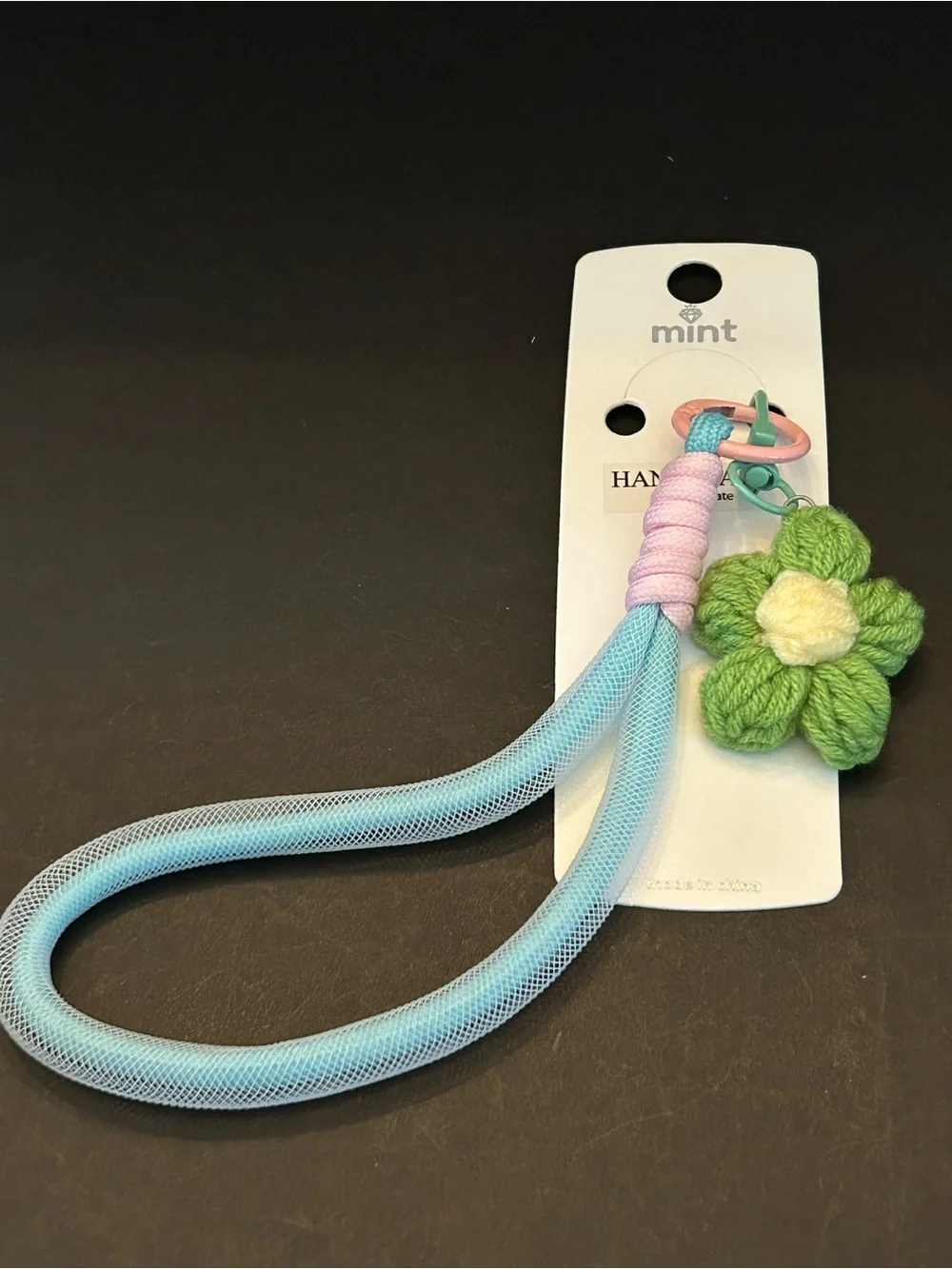 Mint Handmade Assorted Color Daisy Wristlet Bag Charm Keychain Card Holder NWT